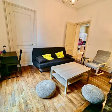 Apartment 3 - Hyper Centre - Calme & Equipe Avec Wifi *